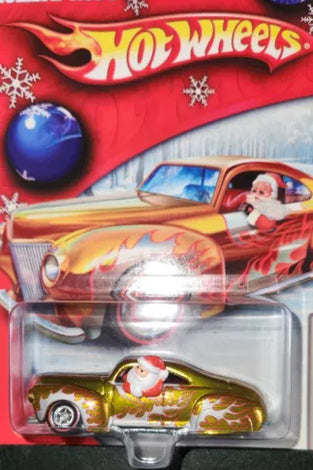 HOT WHEELS 2007 HOLIDAY RODS GOLD TAIL DRAGGER w/SANTA CLAUS
