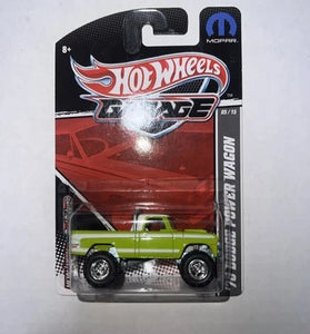 HOT WHEELS GARAGE LIME GREEN '70 DODGE POWER WAGON