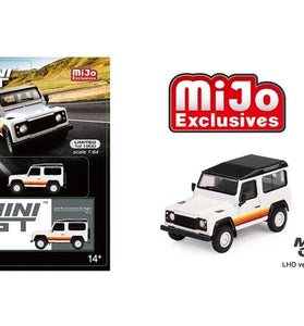 Mini GT 1:64 #378 Land Rover Defender 90 Wagon White