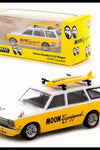 Tarmac Works Datsun Bluebird 510 Wagon Mooneyes Special 1/64 w/Surfboard