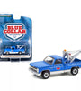 GREENLIGHT 1:64 1983 CHEVROLET C20 SCOTTSDALE TOW TRUCK "CHEVRON"